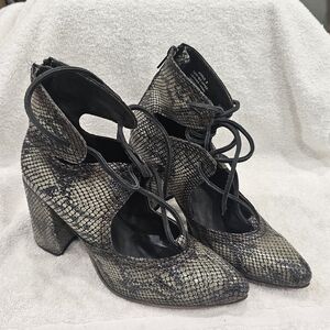 Freebird by Steven Joyce Green Snake Size 9